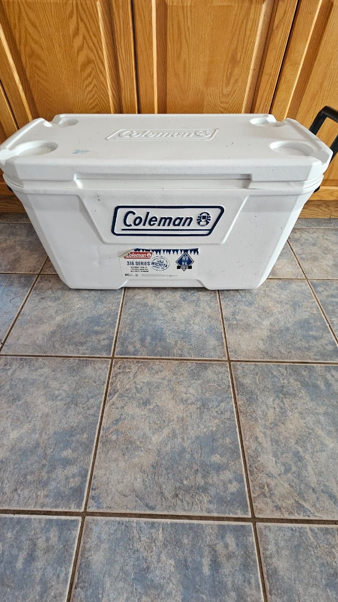 Coolers for rent in Pickering, Ontario — toolshare