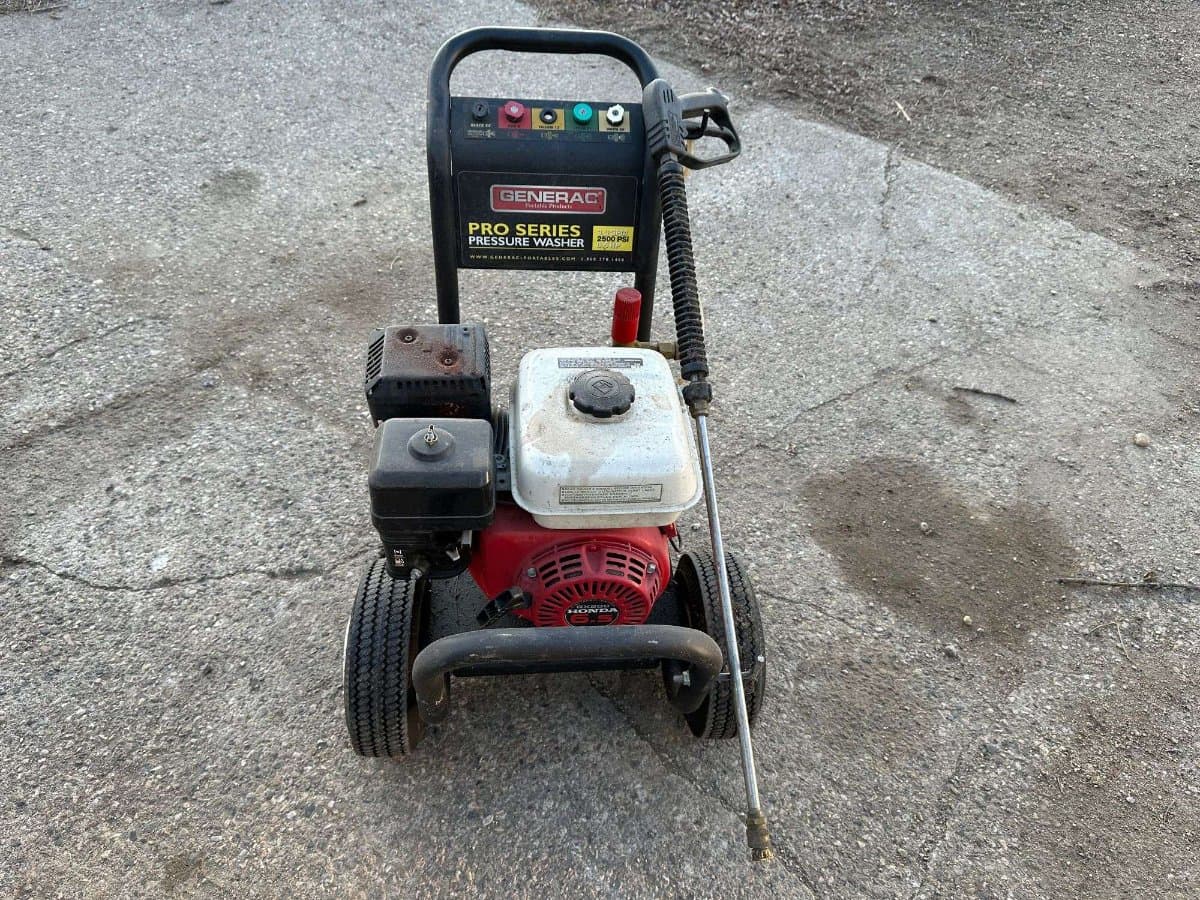 Pressure washer for rent in Newmarket, Ontario — toolshare